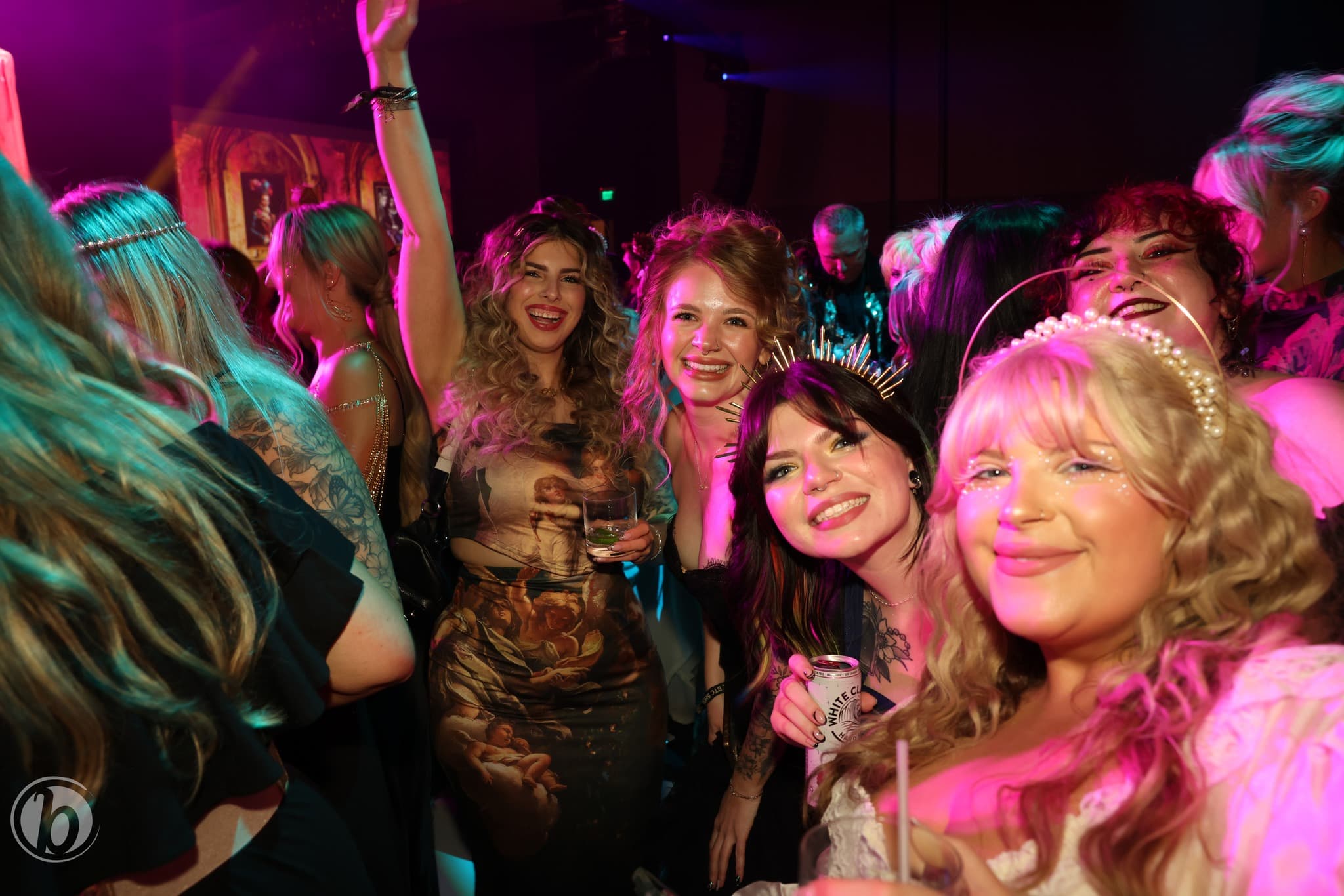 Theme Party — Sunday 5
